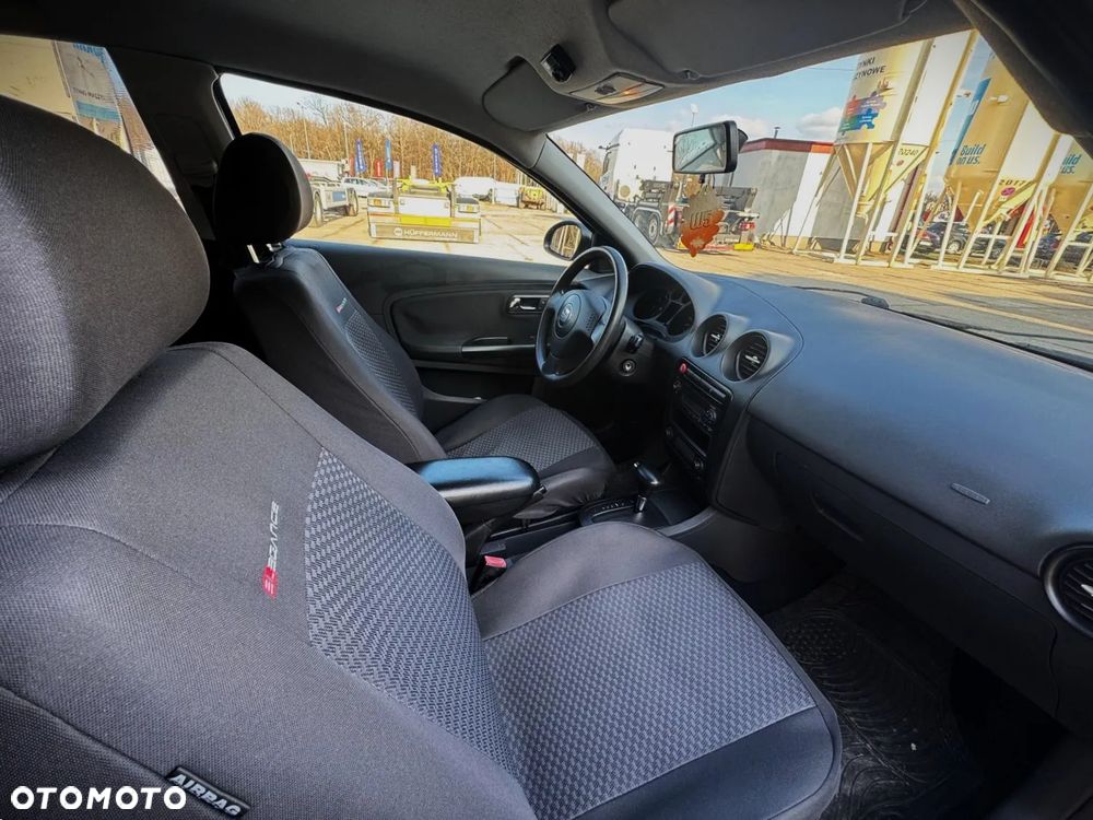 Seat Ibiza 1.4 16V Stylance - 11