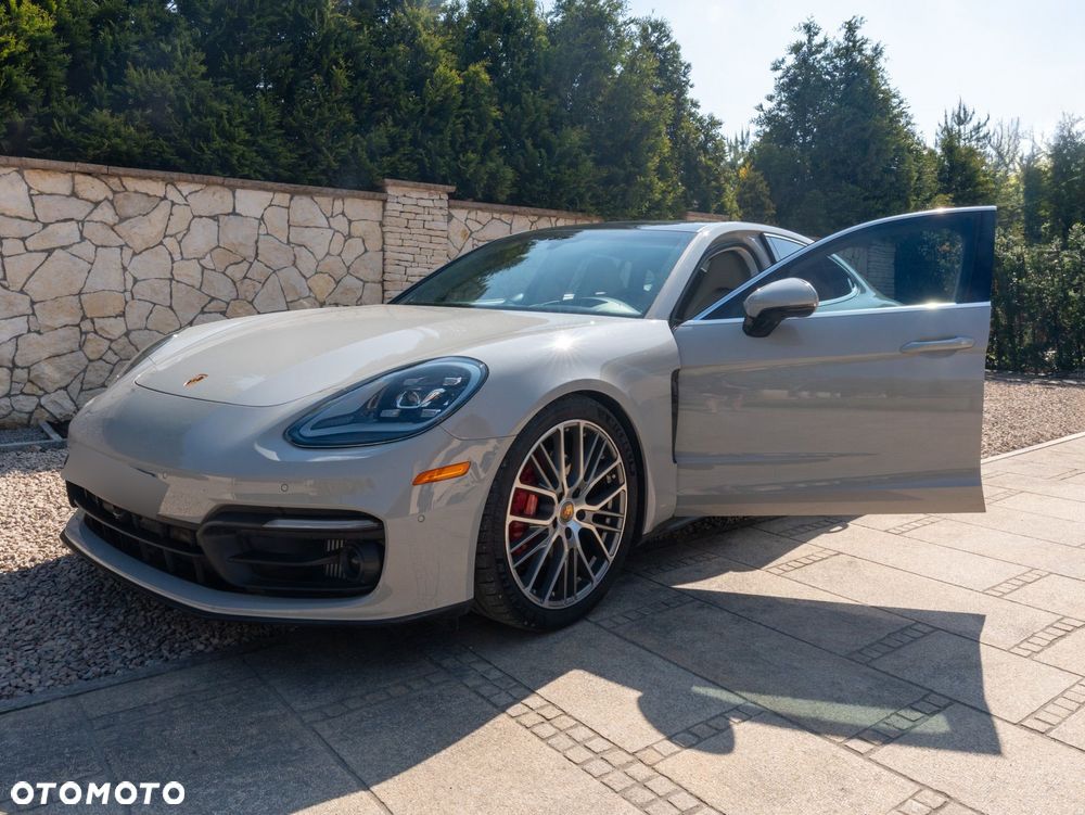 Porsche Panamera - 8