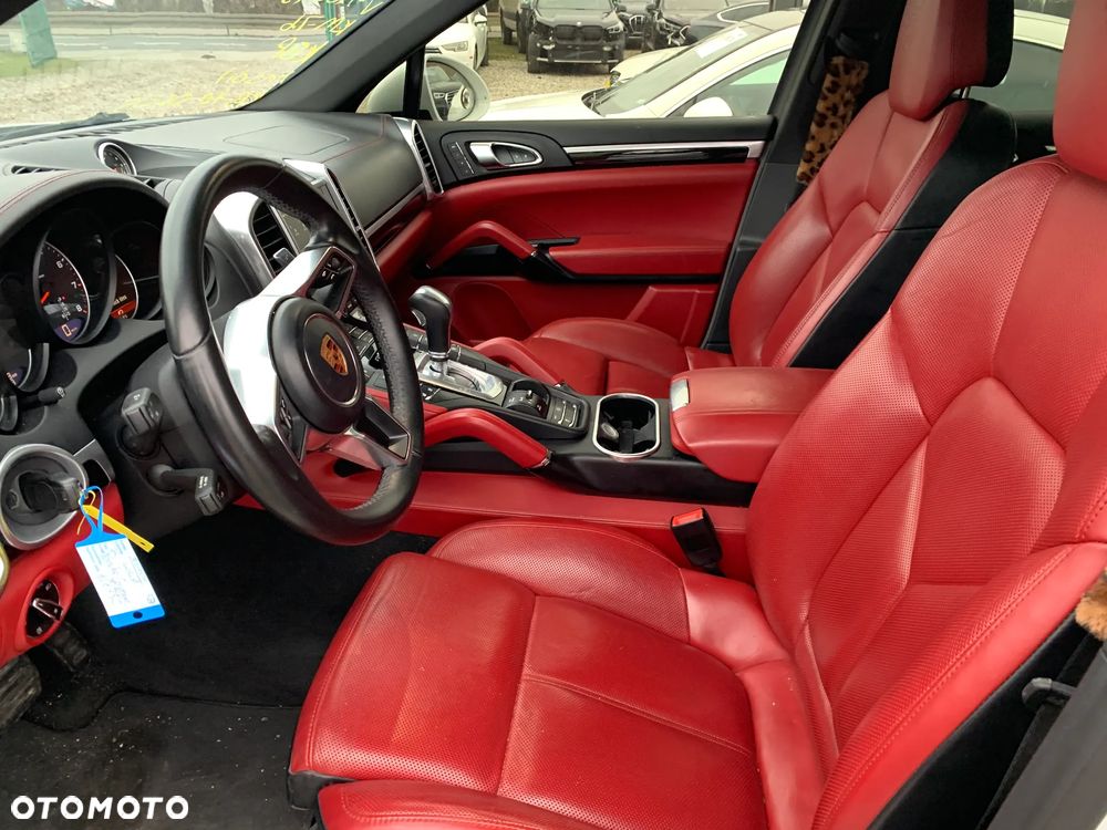 Porsche Cayenne S Tiptronic S - 16
