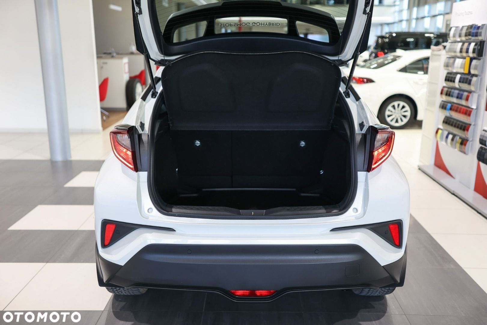 Toyota C-HR - 28
