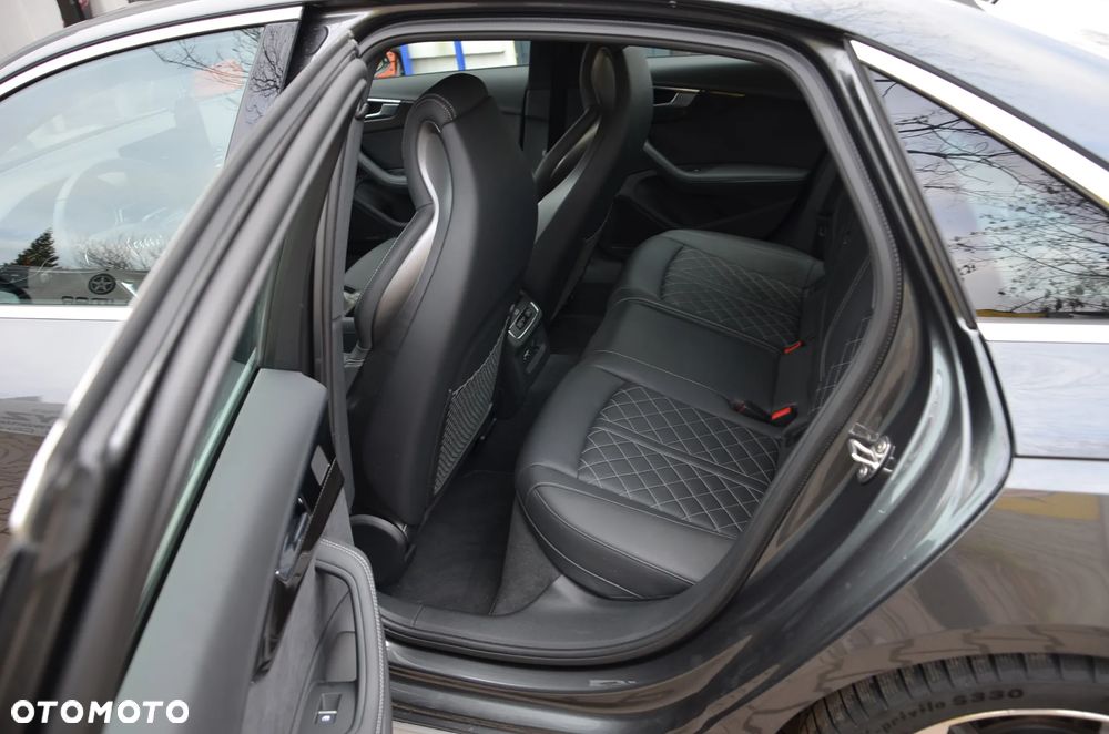 Audi S4 Limousine - 18