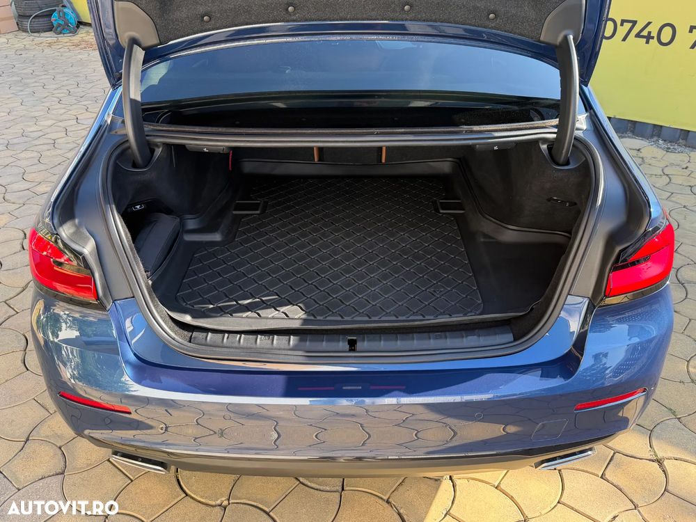 BMW Seria 5 530e Aut. - 17