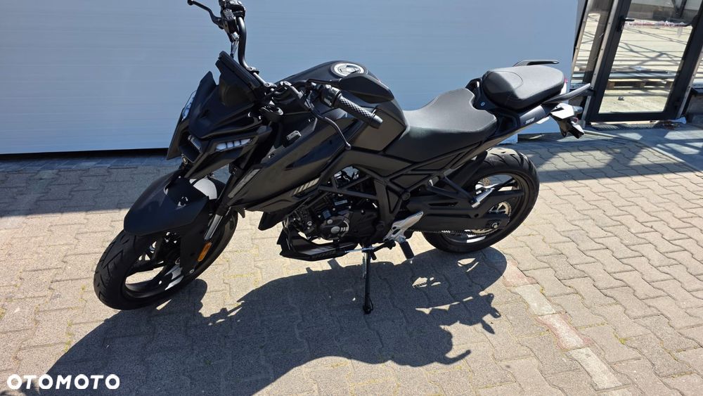 VOGE R125S - 2