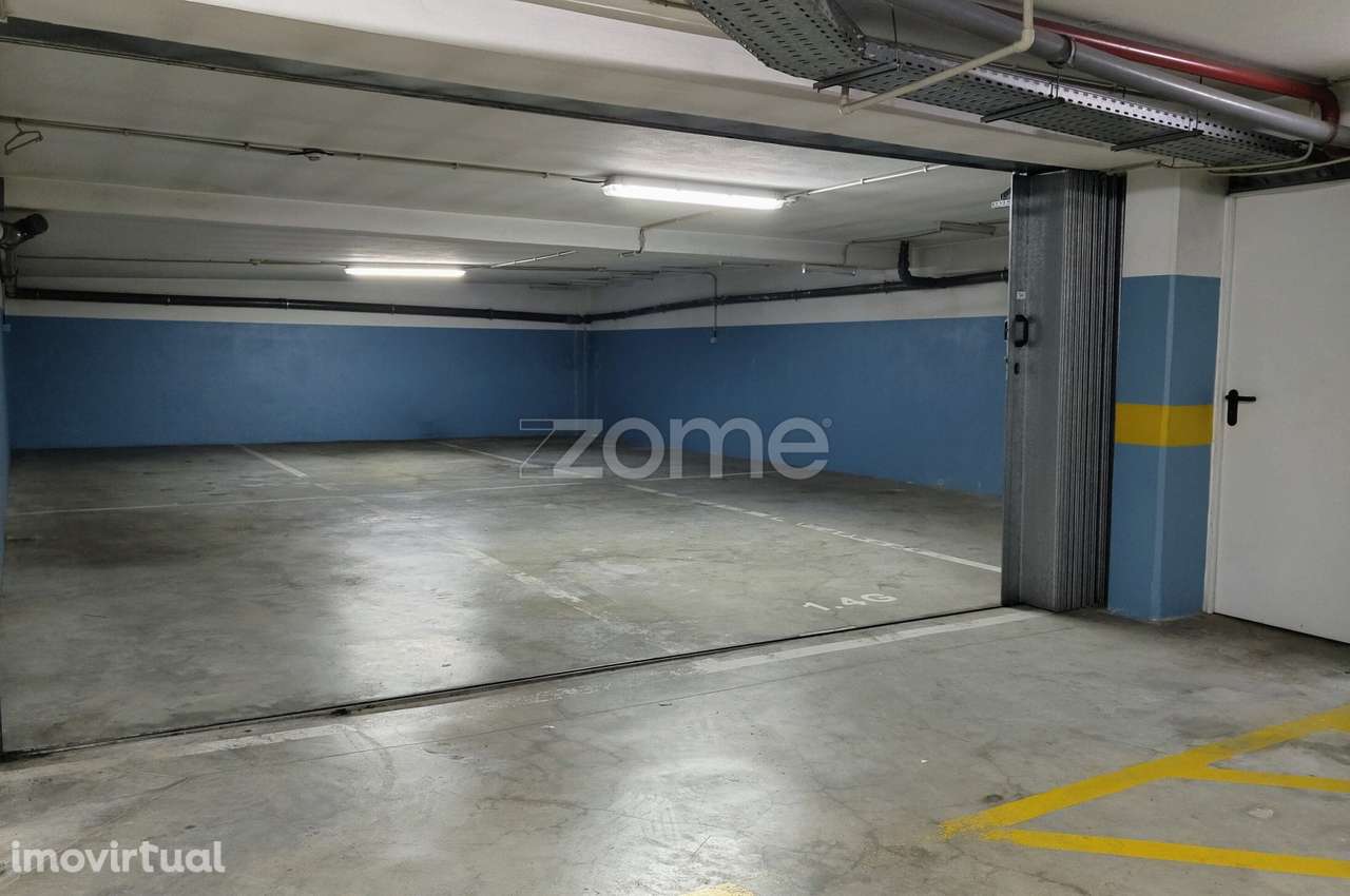 Garagem Fechada com 88 m² - Centro da Maia - Grande imagem: 5/9