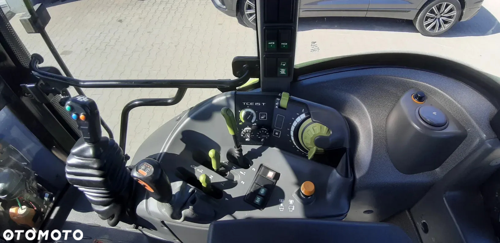 Claas Arion 410 - 15