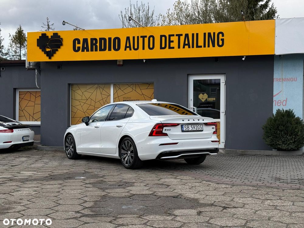 Volvo S60 B5 B Ultimate Dark - 5