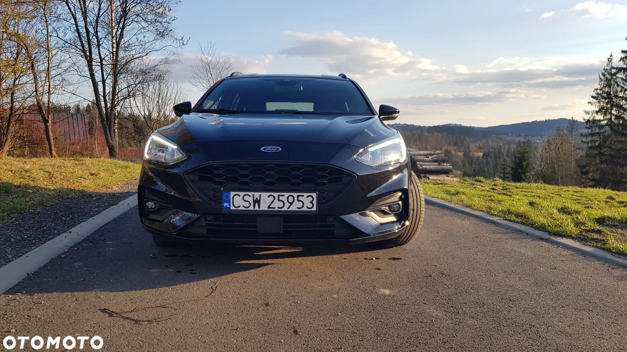 Ford Focus 1.0 EcoBoost Hybrid ST-LINE X - 2