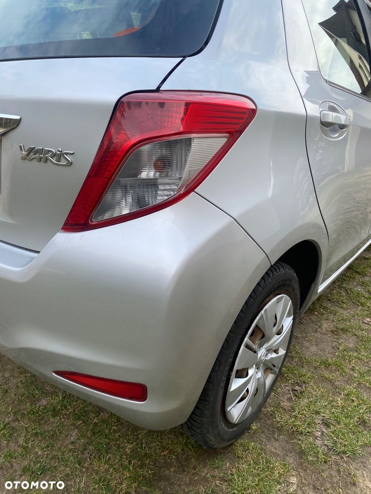 Toyota Yaris - 14
