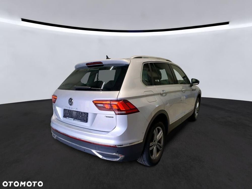 Volkswagen Tiguan - 3