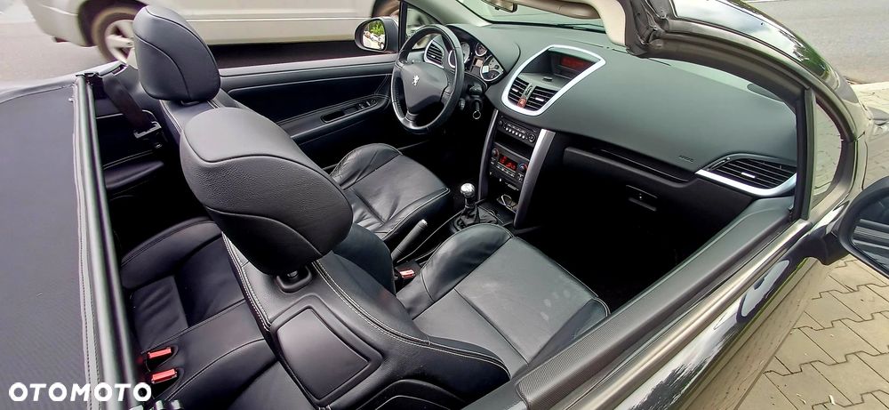 Peugeot 207 CC - 15