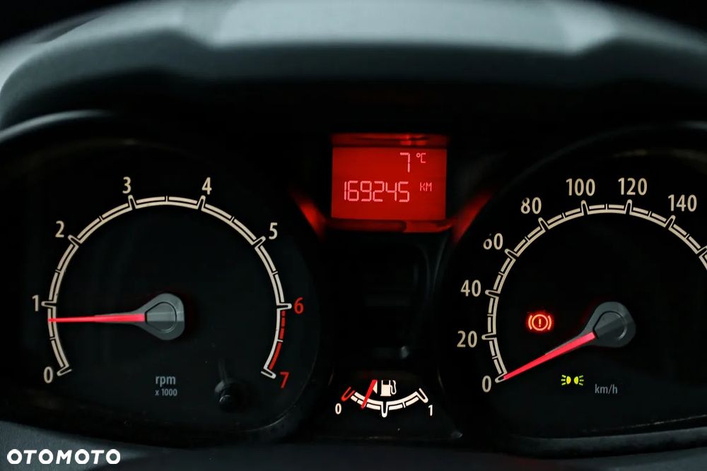 Ford Fiesta 1.25 Champions Edition - 39