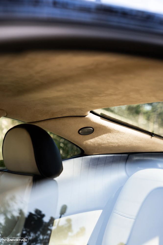 Aston Martin DB7 Vantage Coupé - 29