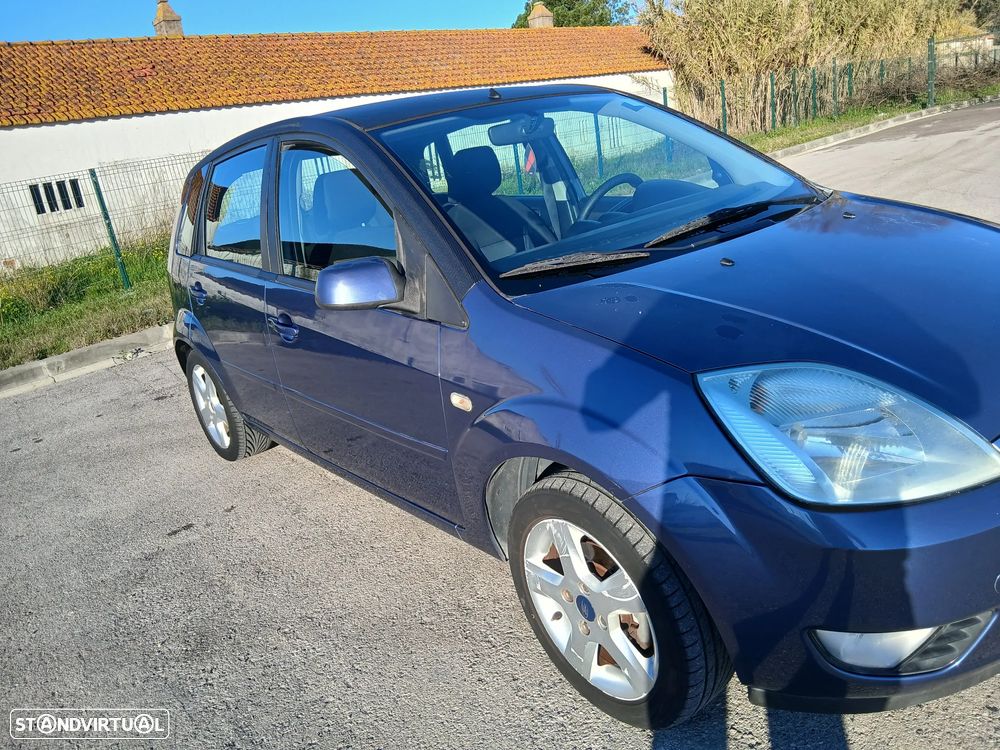 Ford Fiesta 1.25 Ambiente - 17