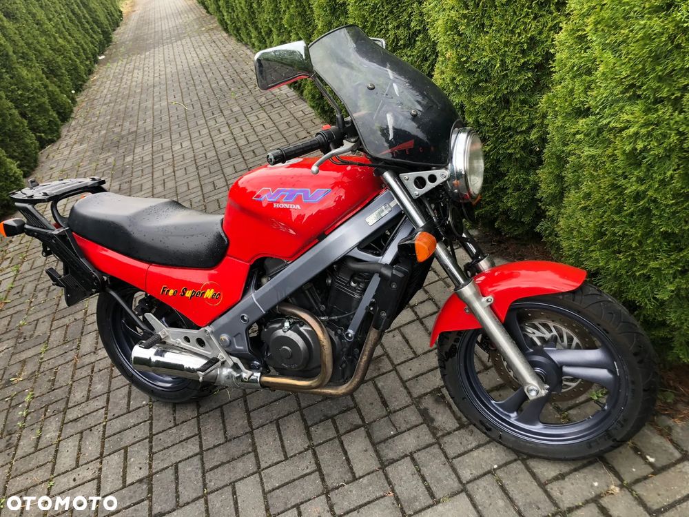 Honda NTV - 1