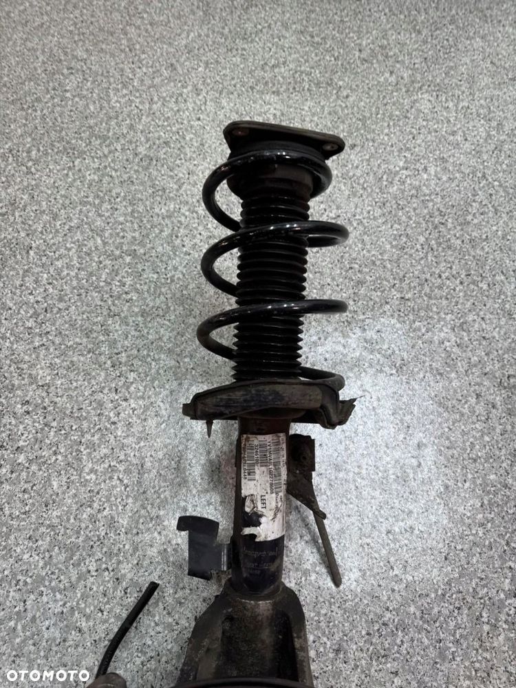 zwrotnica mcpherson lewy przód volvo v40 ii 2012-2018 2.0 d4 31360945 - 7