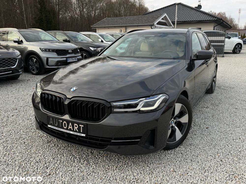 BMW Seria 5 520d Luxury Line - 4