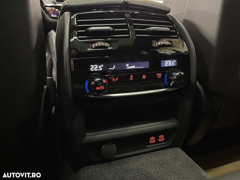 BMW Seria 5 530d xDrive Touring Aut. M Sport Edition - 28