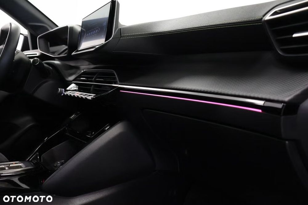 Peugeot 208 50kWh GT - 11