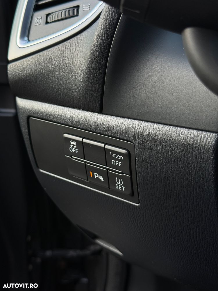 Mazda 3 G120 Revolution - 30