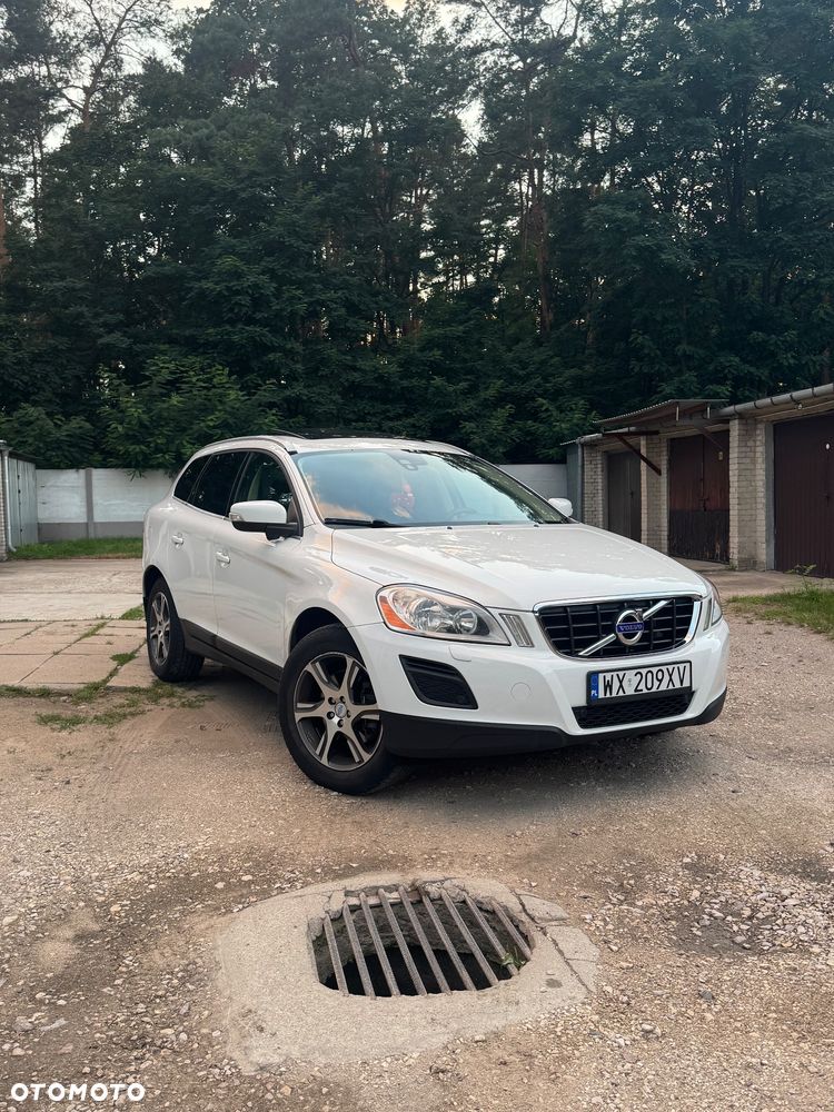 Volvo XC 60 T6 AWD Momentum - 1