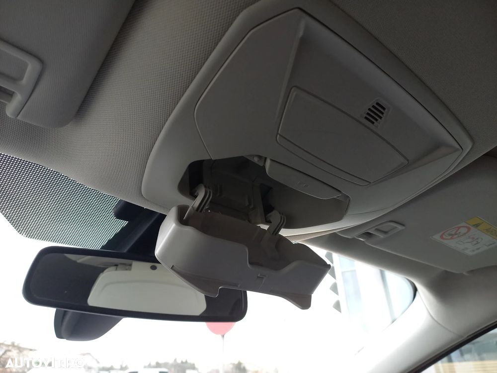 Ford Kuga 2.0 TDCi 4WD Powershift Titanium - 31