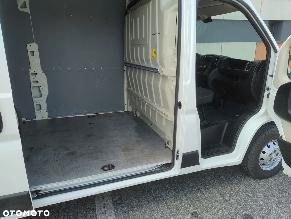 Peugeot BOXER PO LIFTINGU 2.2 HDI (130KM) 6-BIEGÓW (L2H2) STAN IDEALNY KLIMA TEMPOMAT NIE MA RDZY SERWIS KM ! ! ! - 21