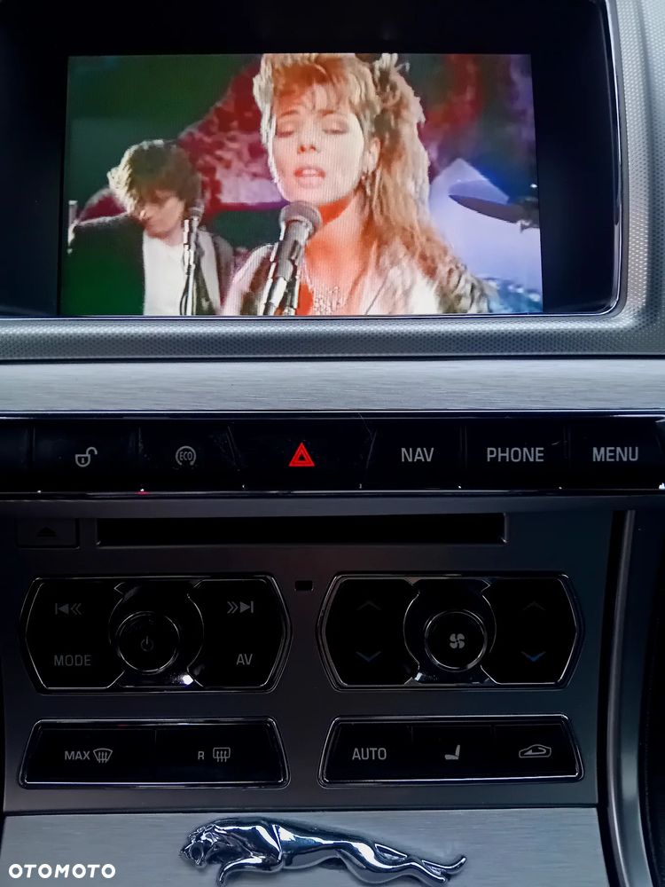 Jaguar XF 2.2 D Premium Luxury - 19