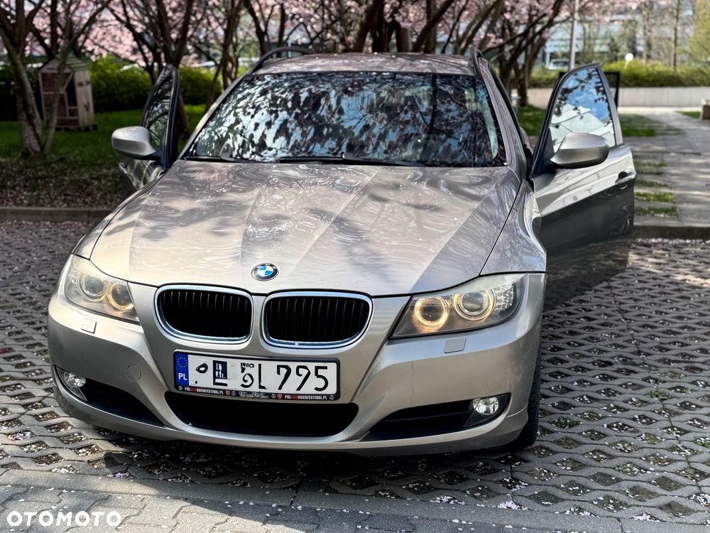 BMW Seria 3 318i - 3