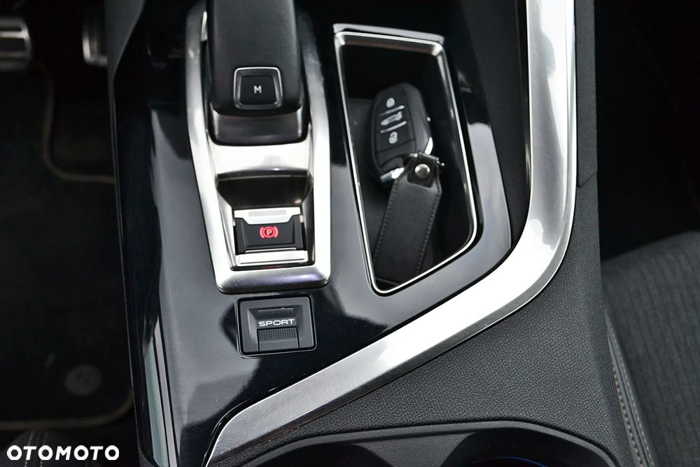 Peugeot 3008 1.5 BlueHDi GT S&S EAT8 - 35