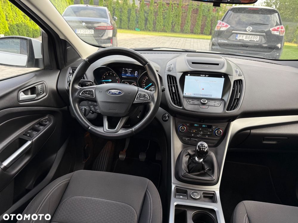 Ford Kuga 1.5 EcoBoost 2x4 Business Edition - 8
