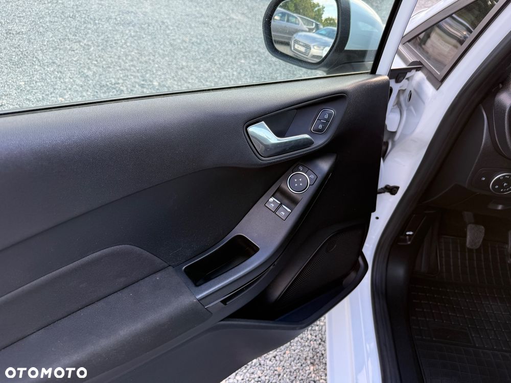 Ford Fiesta 1.1 S&S TREND - 10