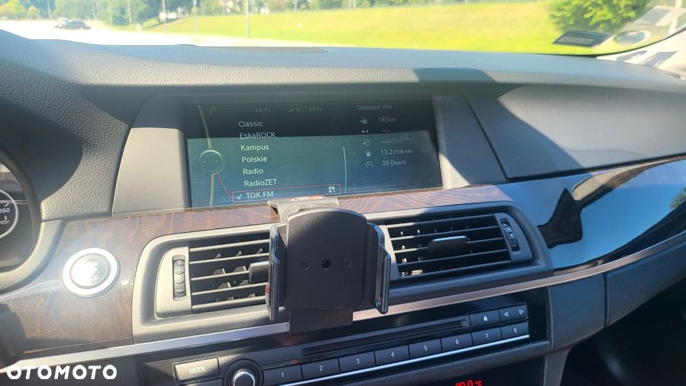 BMW Seria 5 535i - 32