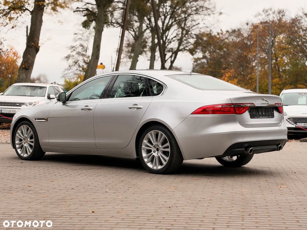 Jaguar XF 3.0 TDV6 300 Sport - 13
