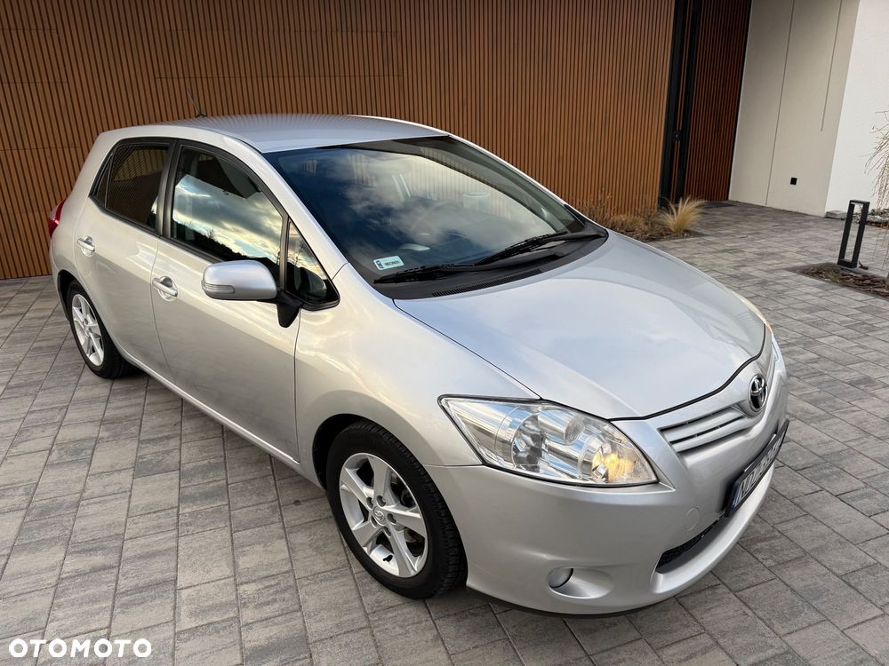 Toyota Auris 1.6 Premium MM - 1