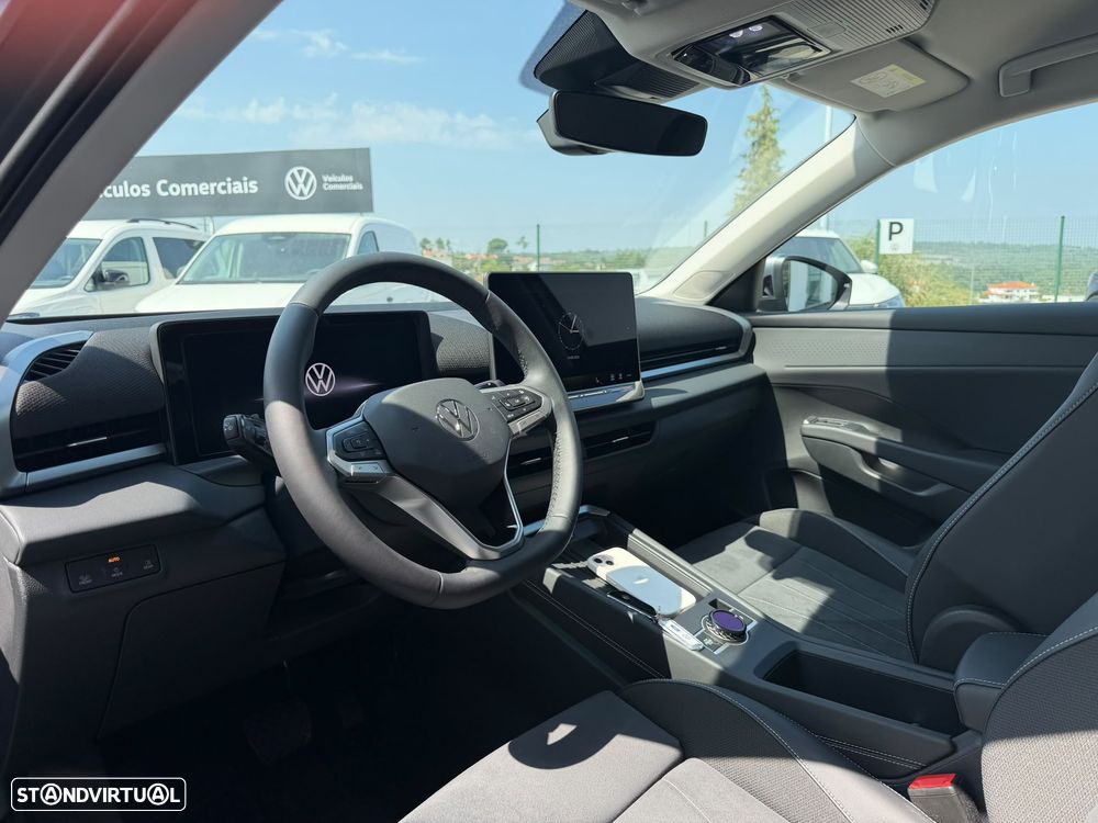 VW T-Roc 1.5 eTSI Style DSG - 9