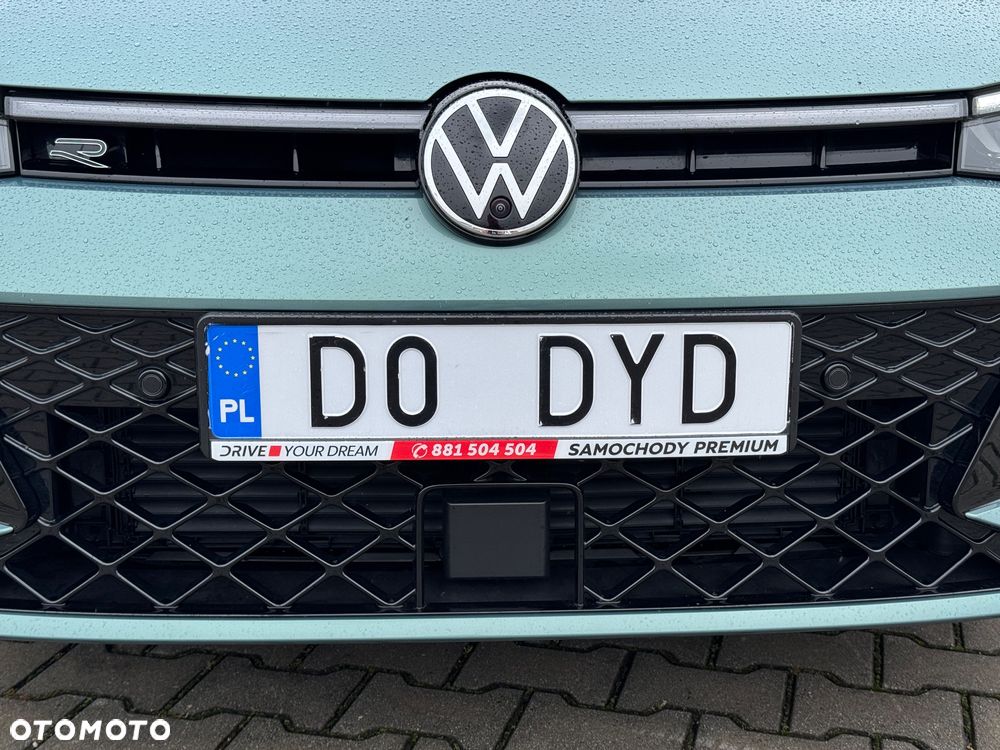 Volkswagen Passat Variant 2.0 TDI SCR DSG R-Line - 12