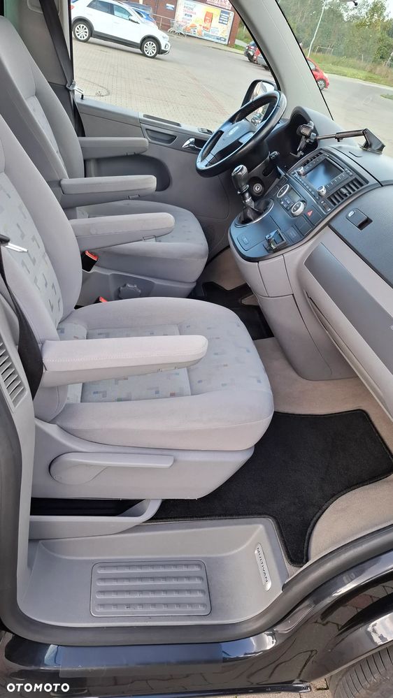 Volkswagen Multivan - 14