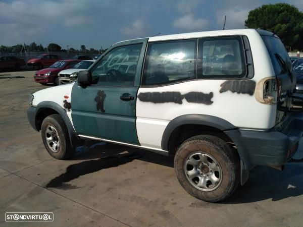 Para peças NISSAN Terrano II (R20) - 2