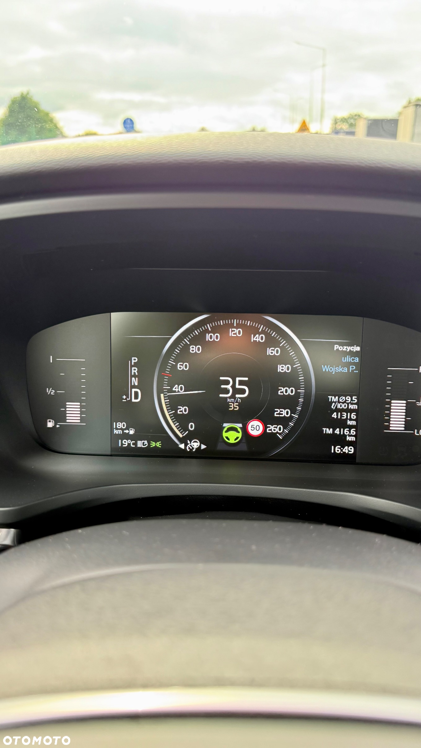 Volvo S60 T6 AWD Momentum Pro - 28