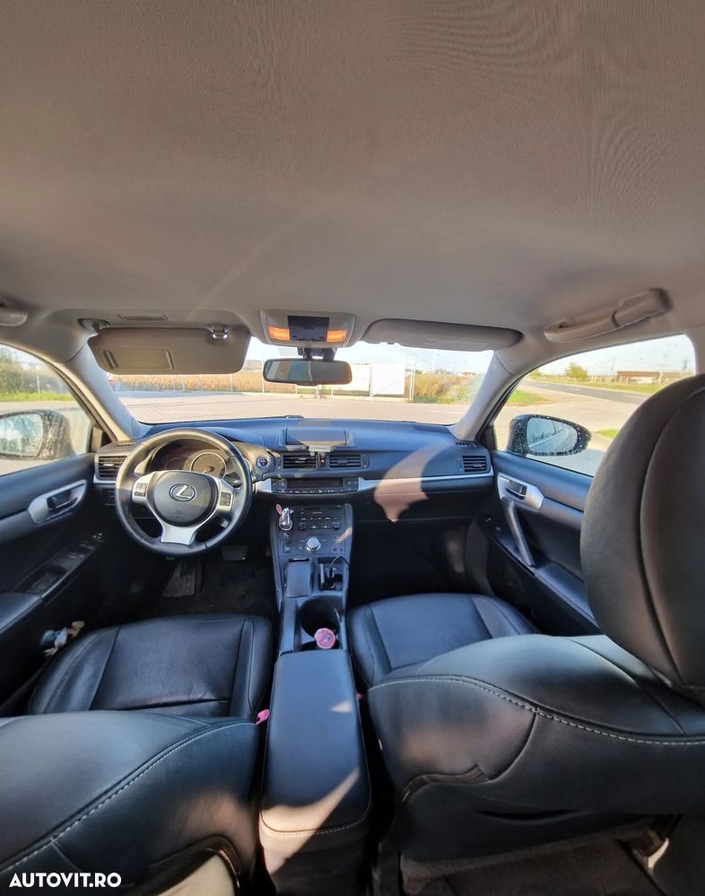 Lexus CT - 8