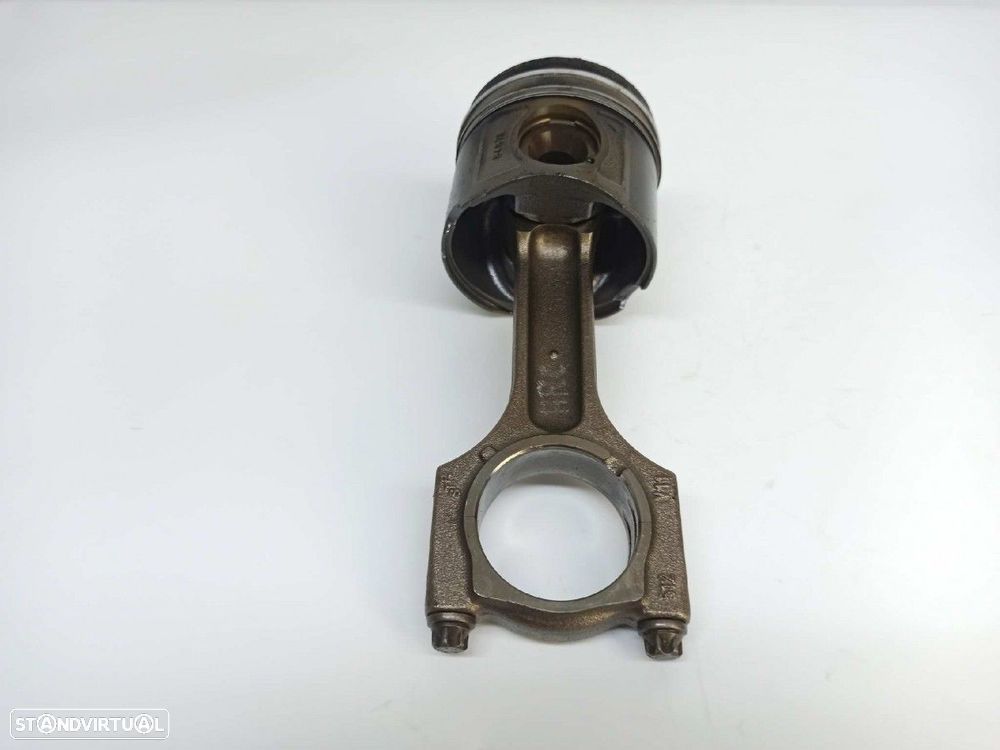 BIELA BMW X3 (E83) 2.0D - 7
