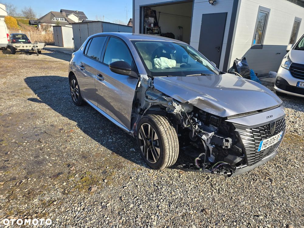 Peugeot 208 PureTech 100 Business - 2