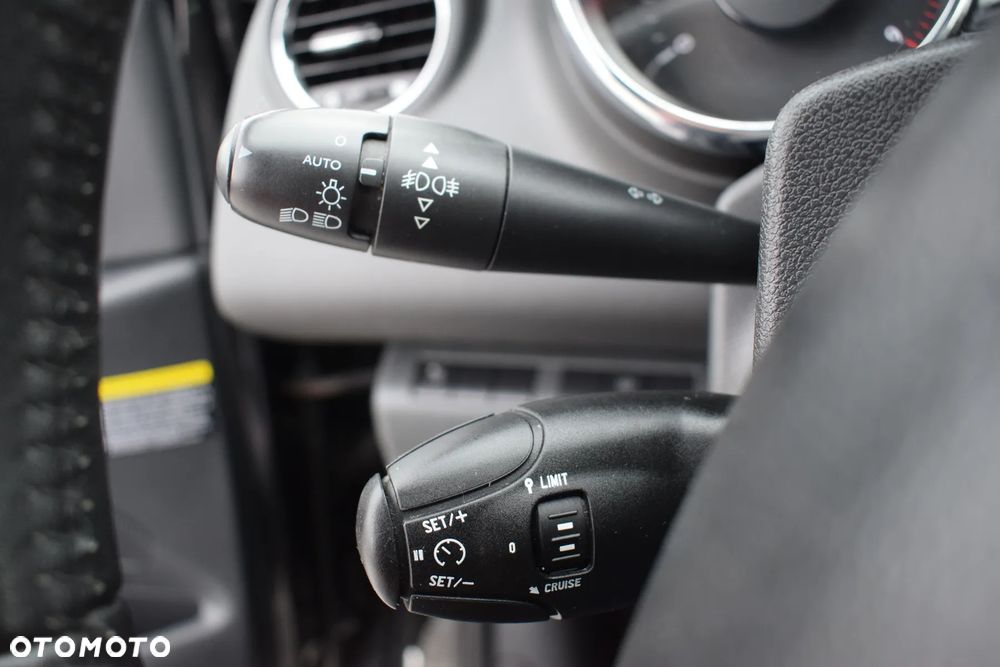 Peugeot 3008 BlueHDi 120 EAT6 Stop & Start Active - 21