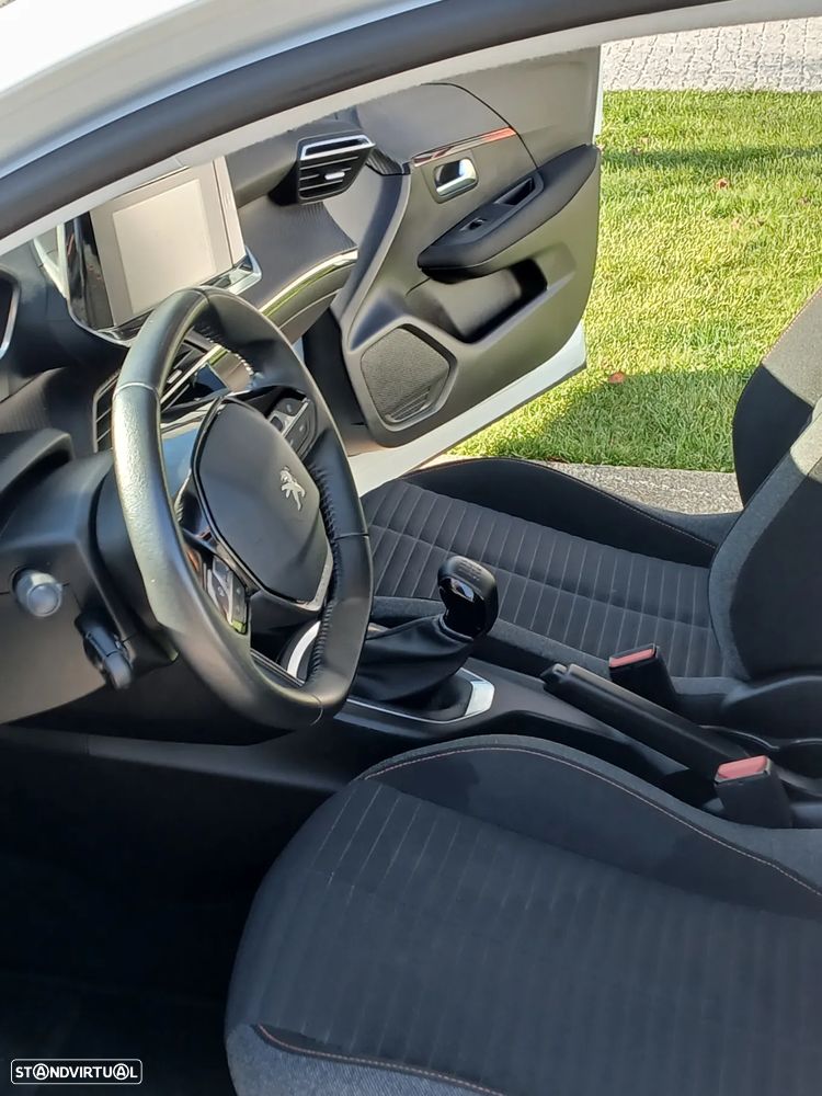 Peugeot 208 1.2 PureTech Active Pack - 8