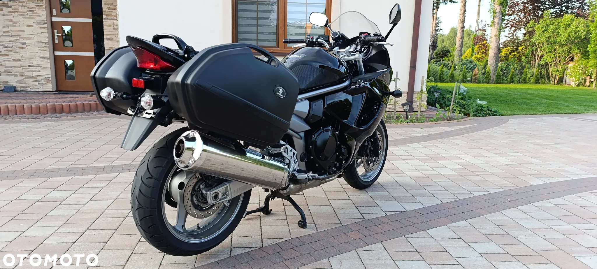Suzuki GSX - 7