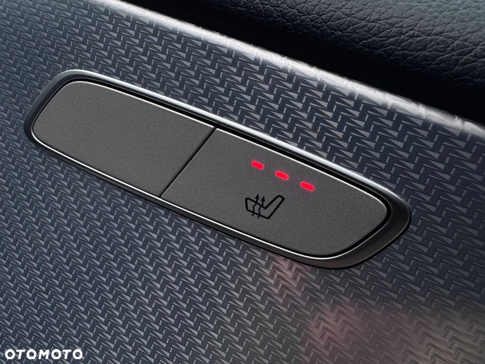 Mercedes-Benz Klasa E 200 9G-TRONIC Exclusive - 27