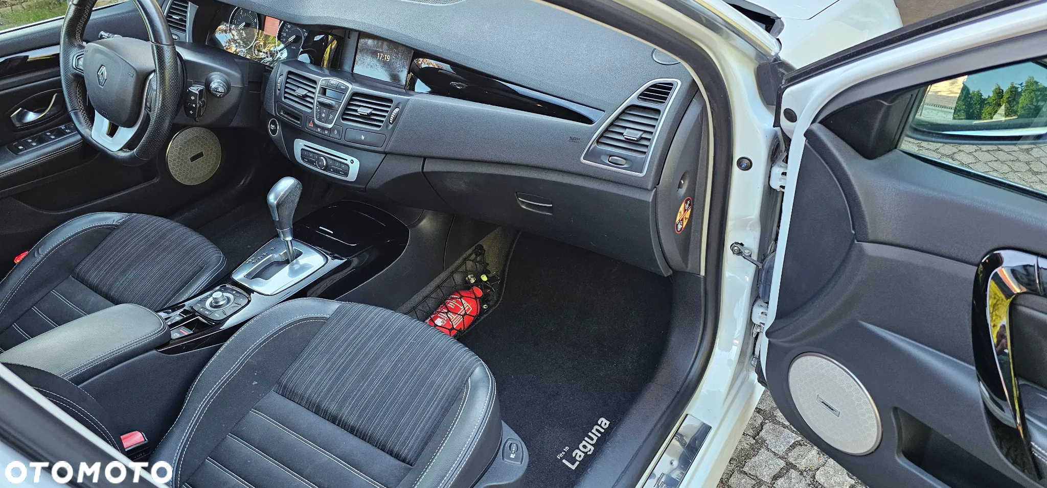 Renault Laguna dCi 110 FAP EDC Bose Edition - 5