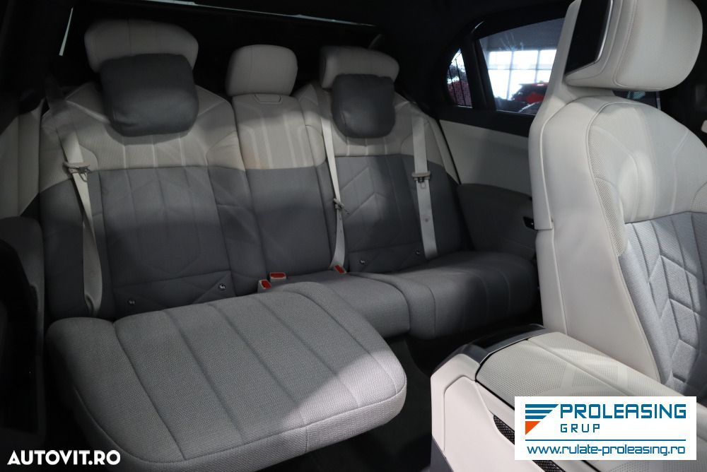 BMW Seria 7 - 18