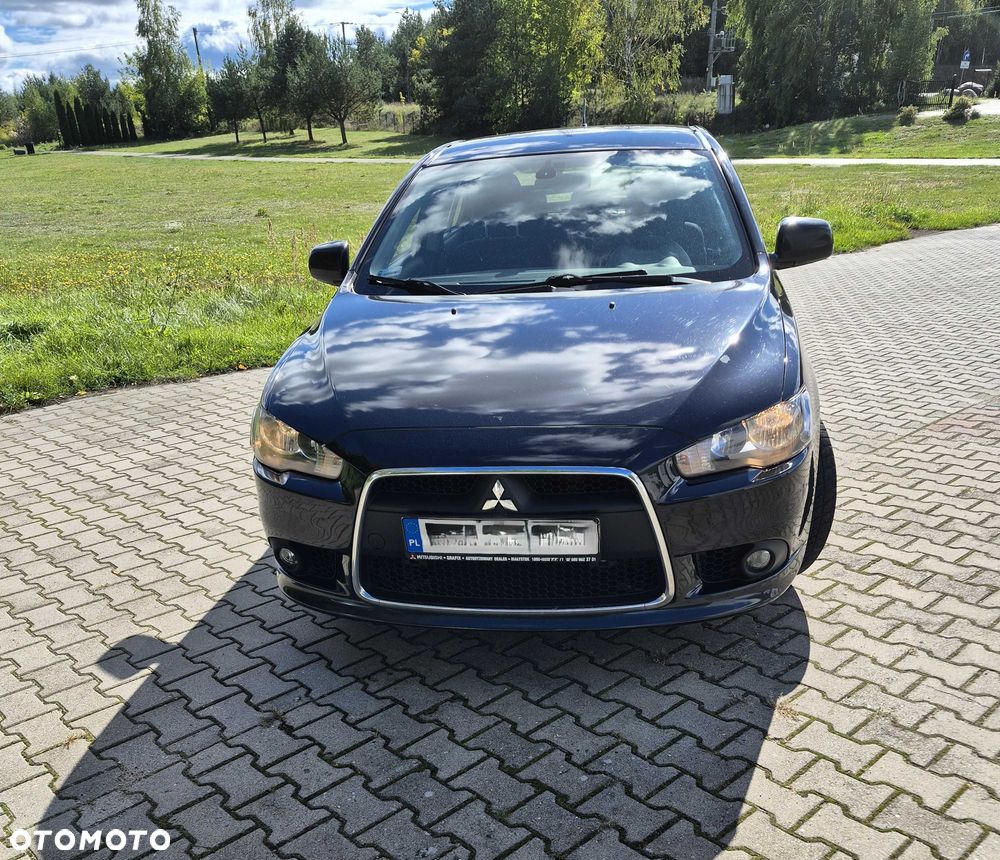 Mitsubishi Lancer - 1