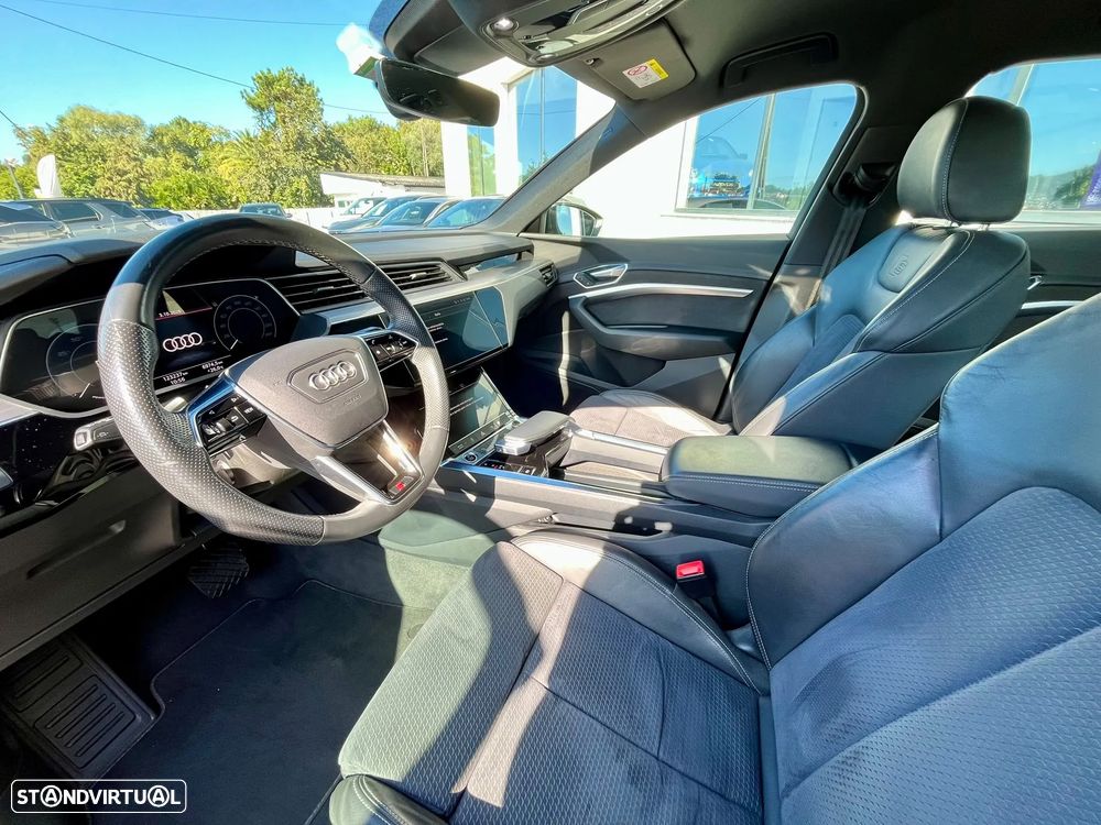 Audi e-tron 55 quattro S line - 11